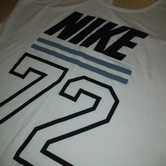 Nike 72 Racerback Tank - Picture 4 of 4